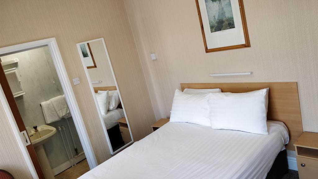בלקפול Kingsway Hotel מראה חיצוני תמונה